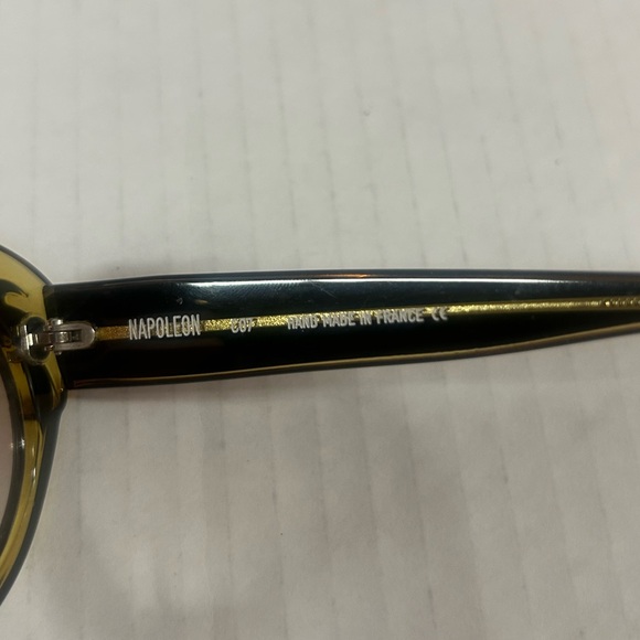 Francis Klein Eyewear - Picture 4 of 7